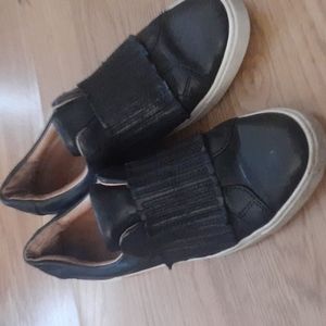 Frye black leather sneakers sz 8
